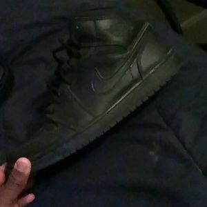 Jordan 1 blackout